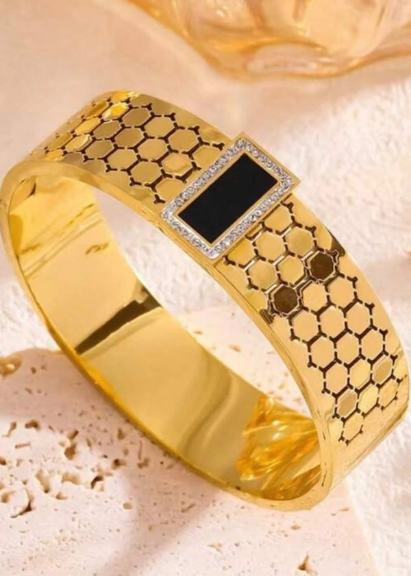 CharmCuff